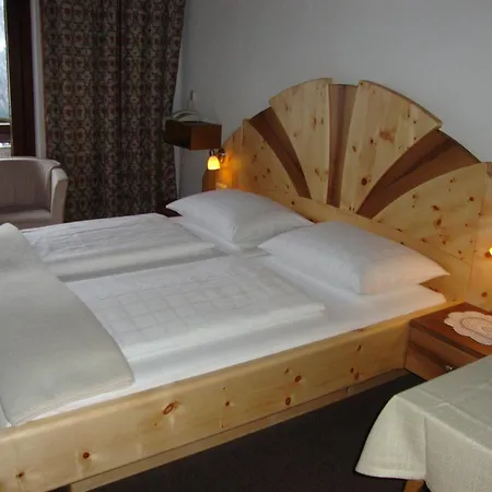 بيت ضيافة Kroenhof 3*